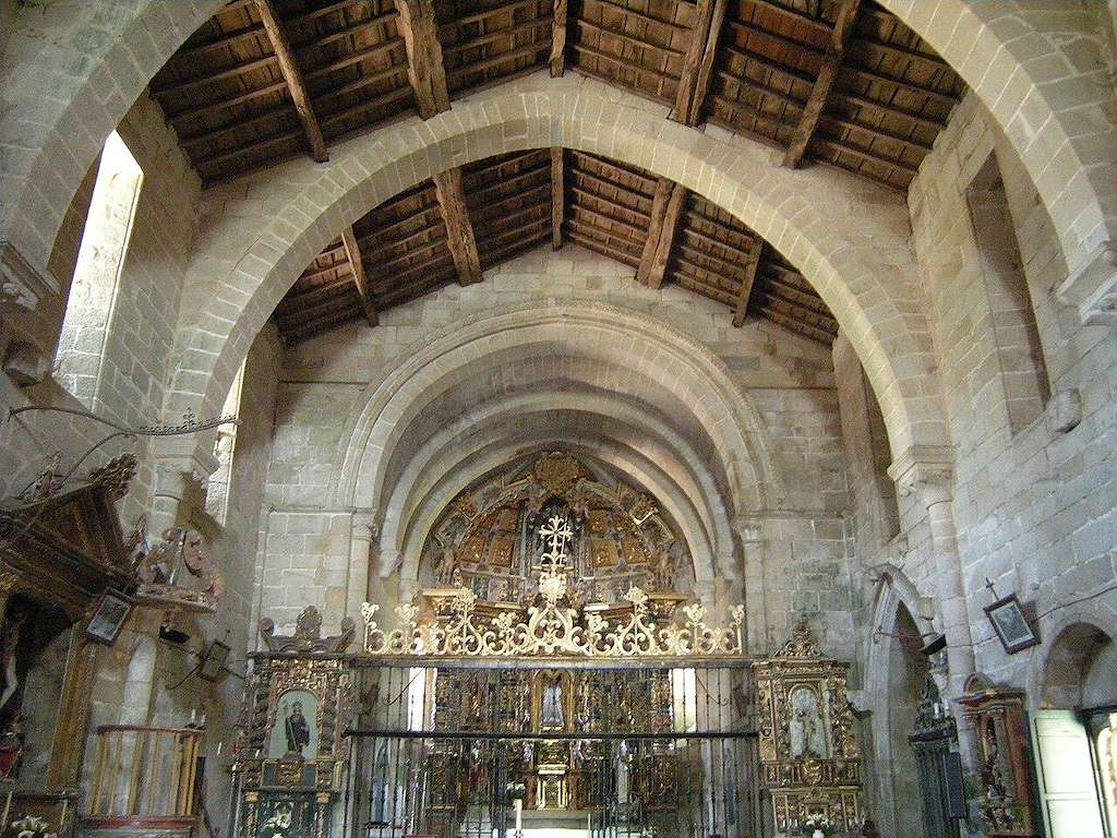 Iglesia Monasterial de Santa María de Ferreira de Pallares en Guntín