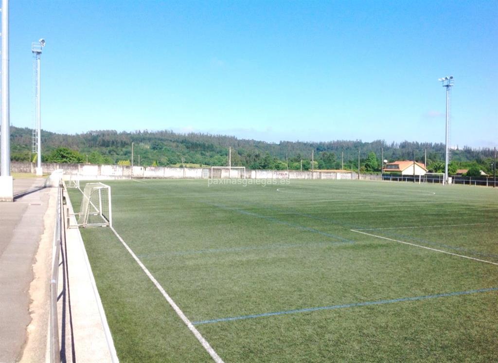 imagen principal Campo de Fútbol Municipal O Pinar - Vizoño