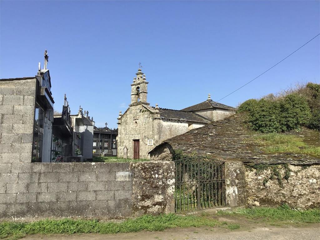 imagen principal Iglesia y Cementerio de San Martiño de Vilameá