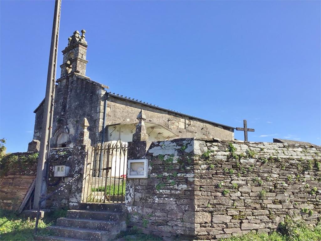 imagen principal Iglesia y Cementerio de Santa Eulalia do Alto
