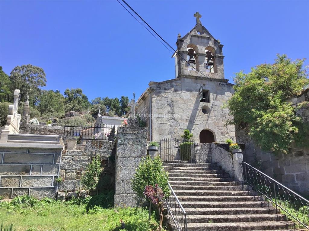 imagen principal Parroquia y Cementerio de San Salvador de Cabreiroá