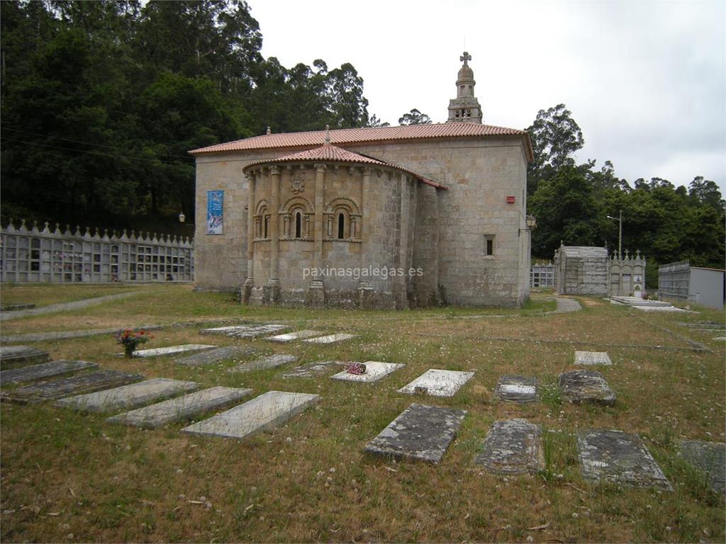 imagen principal Parroquia y Cementerio de Santo André de César