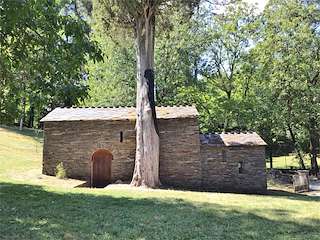 Fechas, información, programa, cartel, imágenes, mapa y ubicación de Capilla de El Salvador del Ciprés  en  Samos