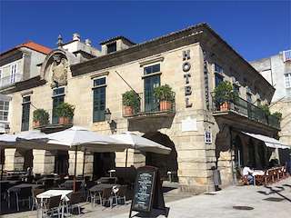 Fechas, información, programa, cartel, imágenes, mapa y ubicación de Casa del Deán Mendoza  en  Baiona