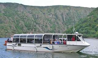 Fechas, información, programa, cartel, imágenes, mapa y ubicación de Catamarán Ribeira Sacra  en  O Castro de Caldelas