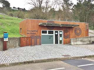 Fechas, información, programa, cartel, imágenes, mapa y ubicación de Centro de Interpretación dos Petroglifos de Mogor (2021)  en  Marín