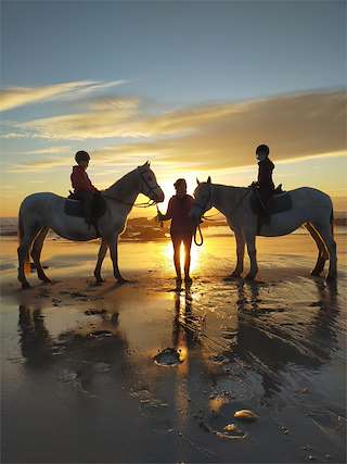 Fechas, información, programa, cartel, imágenes, mapa y ubicación de Club Hípica Ábrego  en  Sanxenxo