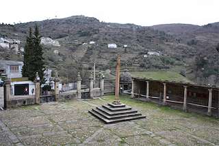 Fechas, información, programa, cartel, imágenes, mapa y ubicación de Cruceiro de As Ermidas  en  O Bolo