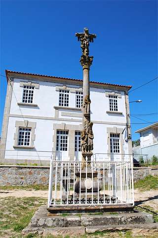 Fechas, información, programa, cartel, imágenes, mapa y ubicación de Cruceiro dos Maios  en  O Rosal