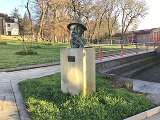 Fechas, información, programa, cartel, imágenes, mapa y ubicación de Escultura Roberto Vidal Bolaño  en  Brión