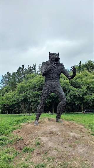 Fechas, información, programa, cartel, imágenes, mapa y ubicación de Escultura Vákner (2022)  en  Dumbría