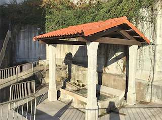 Fechas, información, programa, cartel, imágenes, mapa y ubicación de Fonte Lavadoiro Da Regueira  en  Cangas de Morrazo
