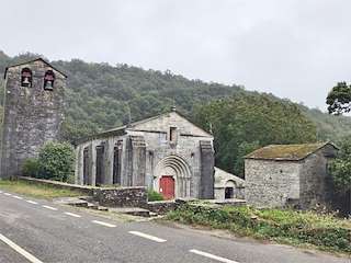 Fechas, información, programa, cartel, imágenes, mapa y ubicación de Iglesia de San Pedro Fiz de Hospital (2024)  en  O Incio
