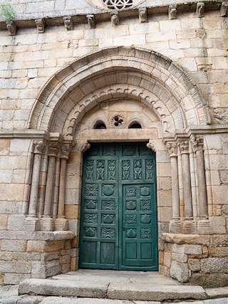 Fechas, información, programa, cartel, imágenes, mapa y ubicación de Iglesia de Santiago (2024)  en  Ribadavia