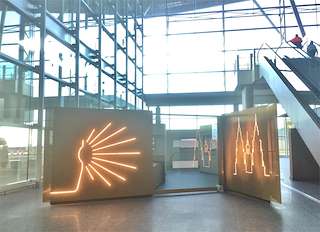 Fechas, información, programa, cartel, imágenes, mapa y ubicación de Información Turística de Santiago - Aeroporto