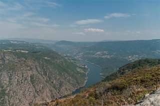 Fechas, información, programa, cartel, imágenes, mapa y ubicación de Mirador Balcones de Madrid (2021)  en  Parada de Sil
