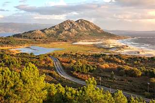 Fechas, información, programa, cartel, imágenes, mapa y ubicación de Monte Louro e Lagoa das Xarfas (2022)  en  Muros