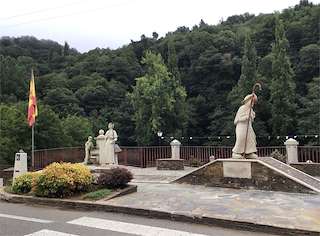 Fechas, información, programa, cartel, imágenes, mapa y ubicación de Monumento a los Peregrinos  en  Samos