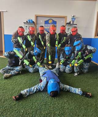 Fechas, información, programa, cartel, imágenes, mapa y ubicación de Paintball La Central  en  Vigo