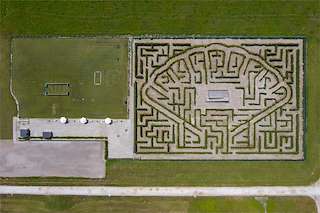 Fechas, información, programa, cartel, imágenes, mapa y ubicación de Paque Recreativo Laberinto Costa Mariña (2023)  en  Ribadeo