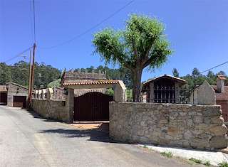 Fechas, información, programa, cartel, imágenes, mapa y ubicación de Pazo de Outeiro  en  Portas