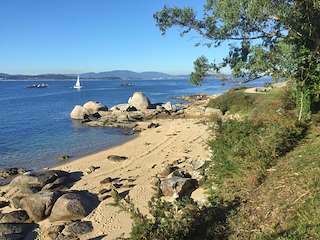 Fechas, información, programa, cartel, imágenes, mapa y ubicación de Playa A Cova  en  Illa de Arousa