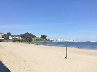 Fechas, información, programa, cartel, imágenes, mapa y ubicación de Playa Bastiagueiro  en  Oleiros