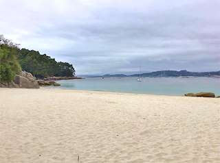 Fechas, información, programa, cartel, imágenes, mapa y ubicación de Playa Pipín  en  Cangas de Morrazo