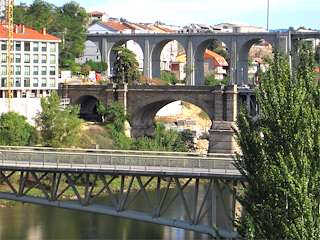 Fechas, información, programa, cartel, imágenes, mapa y ubicación de Puento Nuevo  en  Ourense