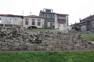 Fechas, información, programa, cartel, imágenes, mapa y ubicación de Restos de la Muralla (2022)  en  Pontevedra