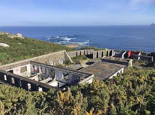 Fechas, información, programa, cartel, imágenes, mapa y ubicación de Ruinas del Cuartel Militar de Cabo Silleiro – Baterías J4-J5  en  Baiona