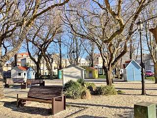 Fechas, información, programa, cartel, imágenes, mapa y ubicación de Xardín Umbrío  en  Vilanova de Arousa