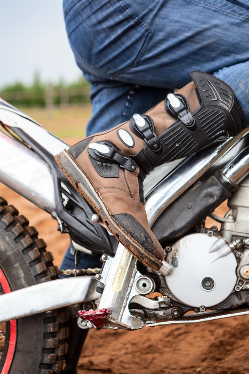 6 accesorios de moto para invierno imprescindibles