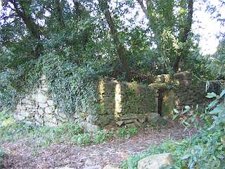 Aldea Abandonada de Abuín