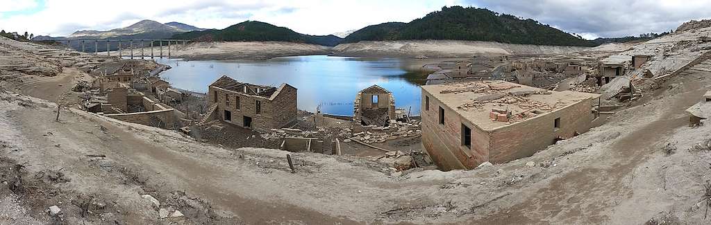 Aldea de Aceredo en Lobios