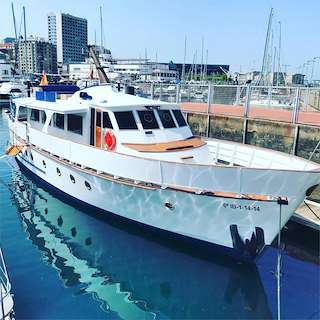 Alquiler y Viajes en Barco Don Máximo