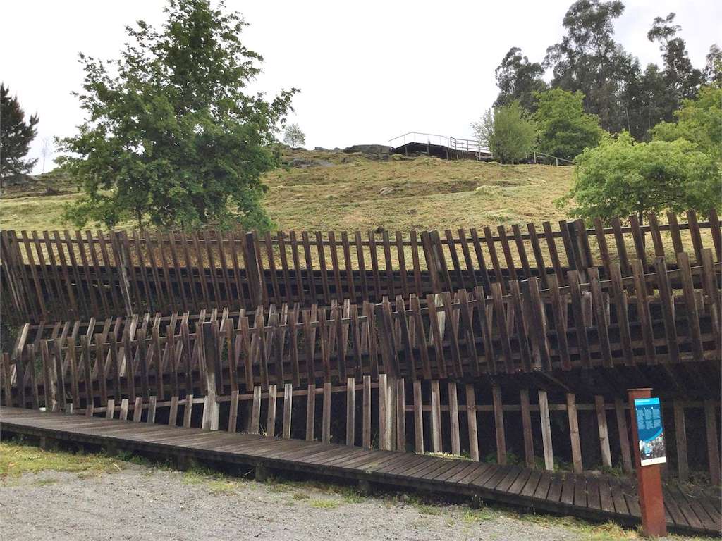 Area Arqueolóxica da Caeira en Poio