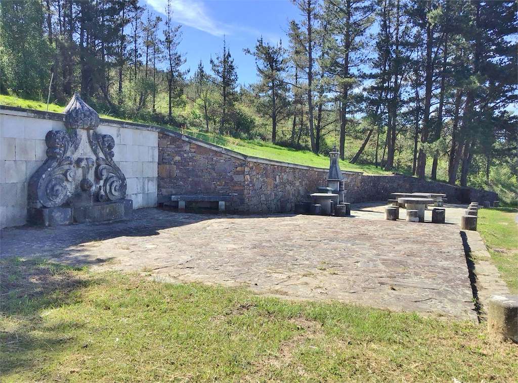 Área Recreativa da Fontaneira en Baleira