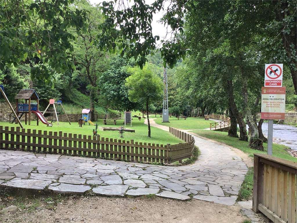 Área Recreativa de A Proba en Navia de Suarna