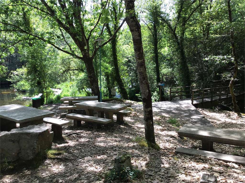 Área Recreativa de Lodeiro en O Campo Lameiro