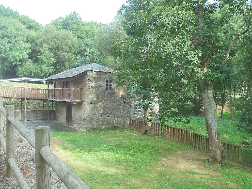 Área Recreativa do Mosteiro - Muíño do Pacio en Pol