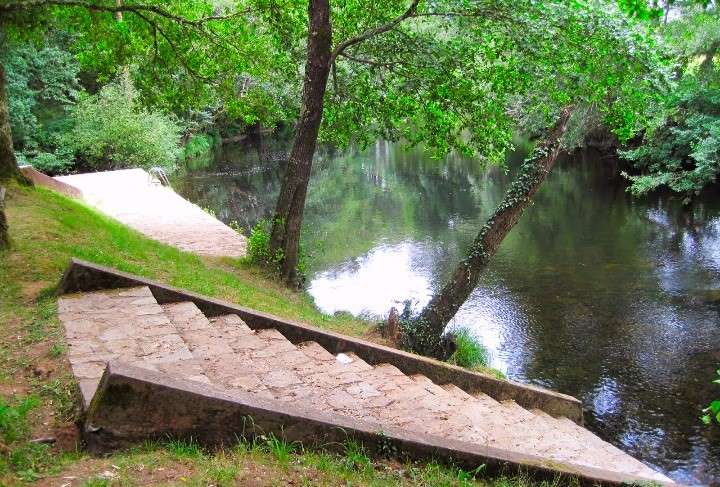Area Recreativa y Molino de Pontedapedra en O Pino