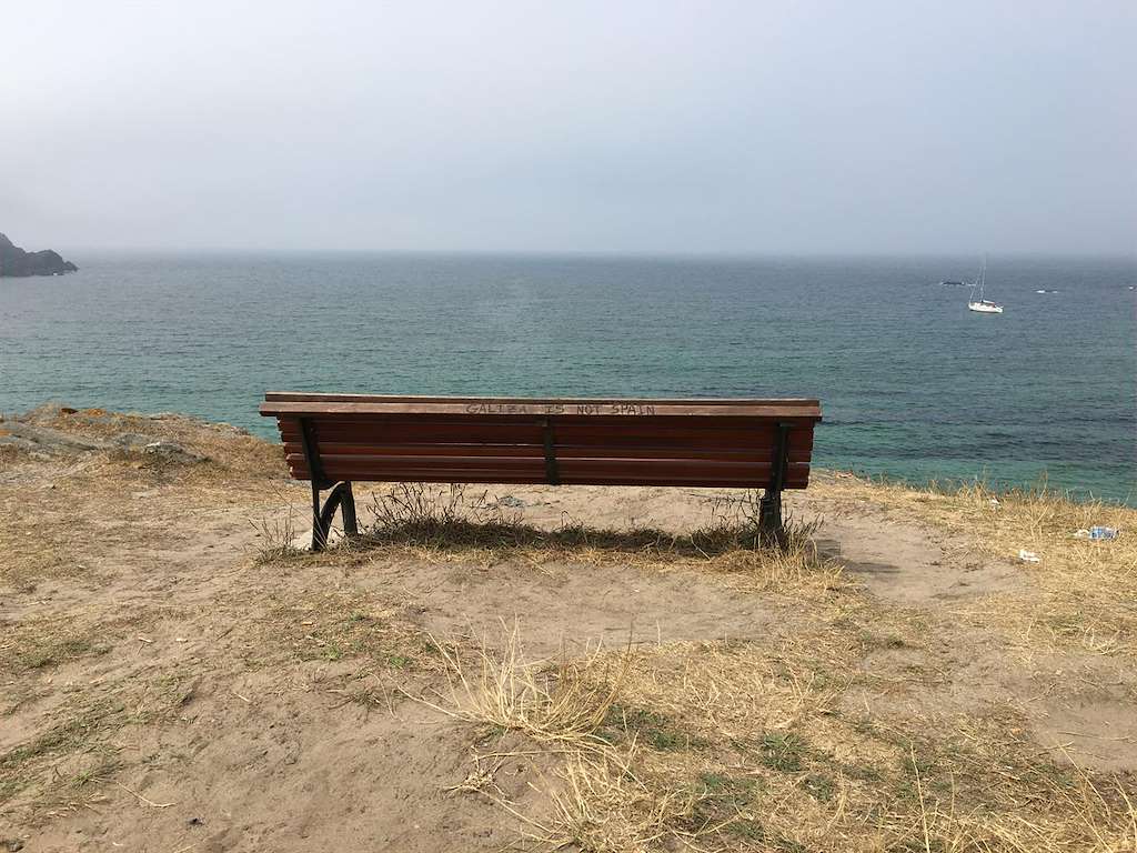Banco de Meirás - A Frouxeira en Valdoviño