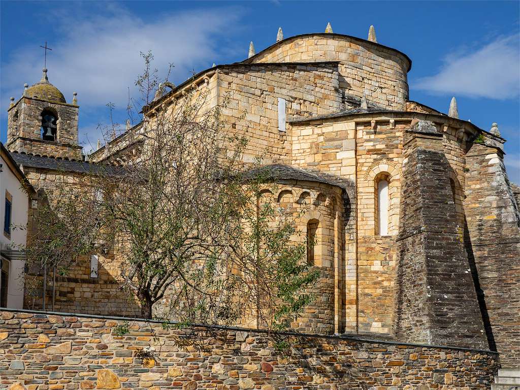 Basílica de San Martiño de Mondoñedo en Foz