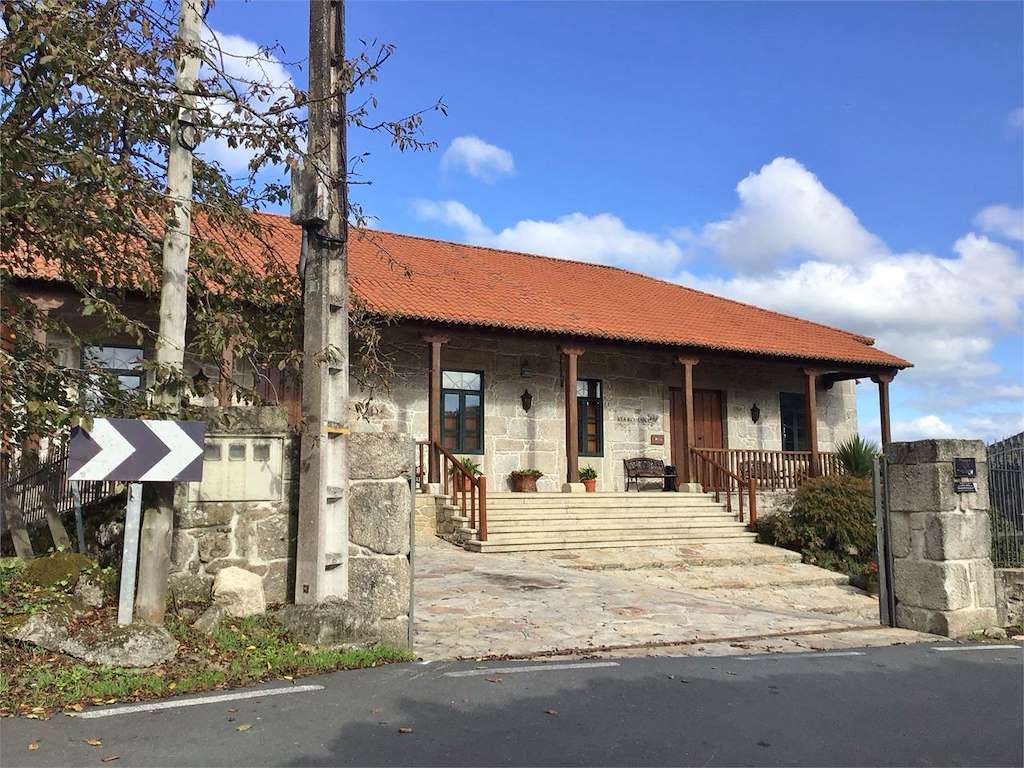 Bodega Vía Romana Adegas e Viñedos en Chantada