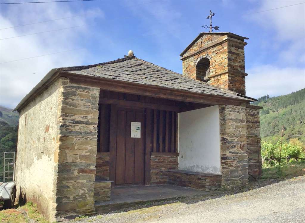 Capilla de Entralgo en Negueira de Muñiz