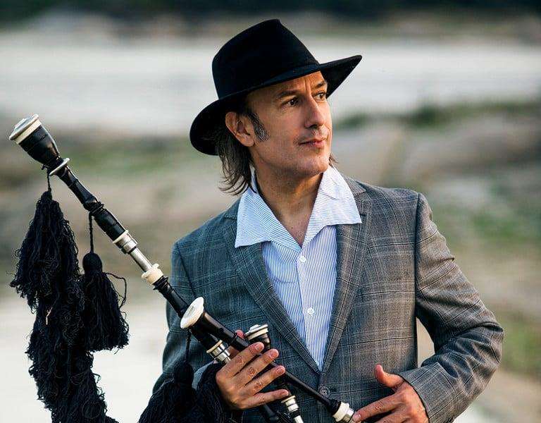 Carlos Núñez en Concierto – Gira Lugares Máxicos (2025) en Santiago de Compostela