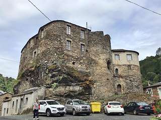 Castillo de Navia de Suarna