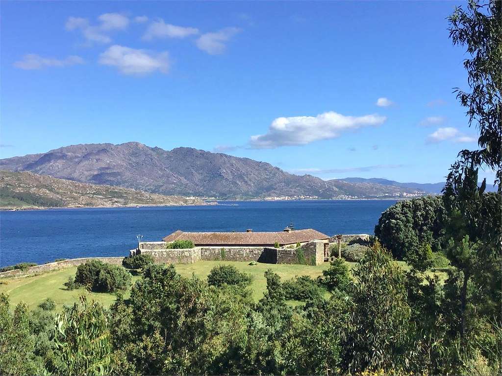 Castillo del Cardenal en Corcubión