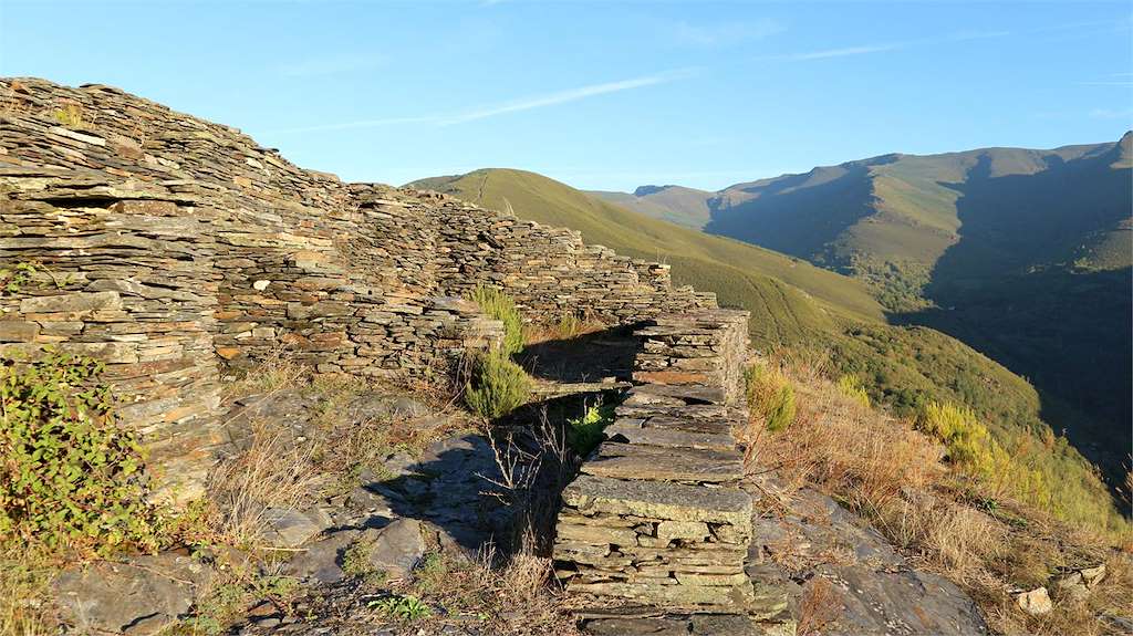 Castro da Torre de Sobredo en Folgoso do Courel